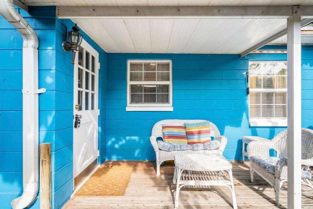 In The Center Of Gulfport, Min Away From The Beach! St. Petersburg