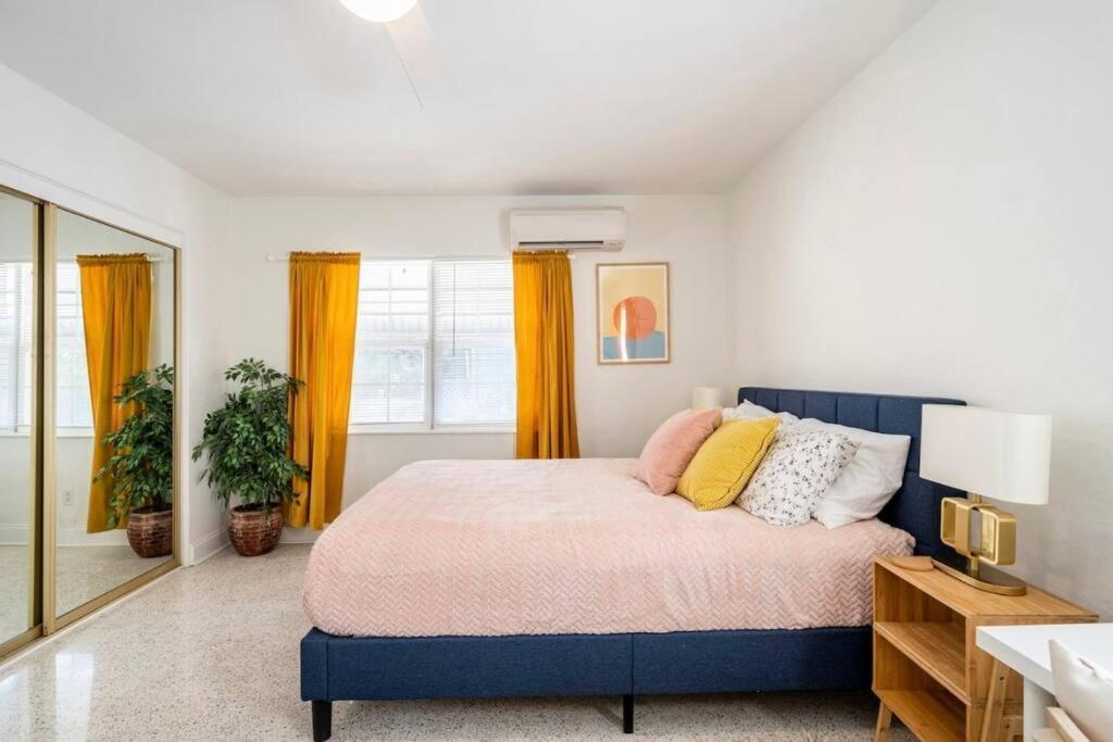 In The Center Of Gulfport, Min Away From The Beach! Holiday home *