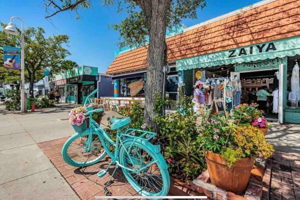 In The Center Of Gulfport, Min Away From The Beach! Holiday home *